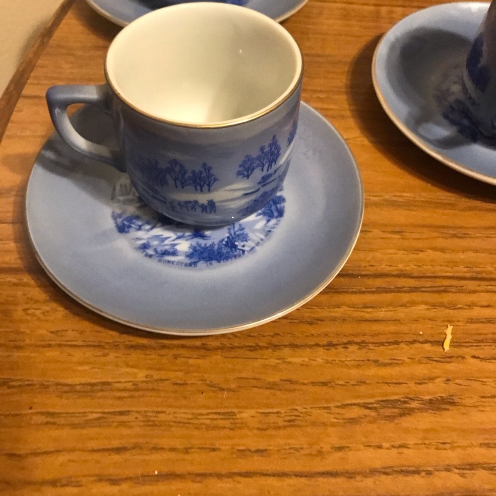 Coffee cups - Picture 4 of 5